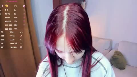 Kelly  Lilly online show from February 7, 2026, 6:55 pm