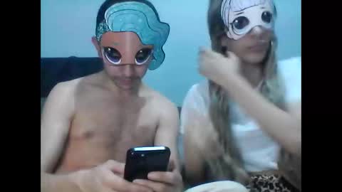 Snapshot of h0tcouple00 chatting on November 10, 2025, 7:46 pm h0tcouple00 online show from November 10, 2025, 7:46 pm