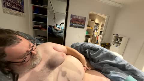 Snapshot of h20976 chatting on April 13, 2026, 12:43 pm h20976 online show from April 13, 2026, 12:43 pm