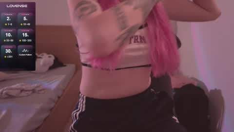 Lana online show from February 14, 2026, 9:44 pm