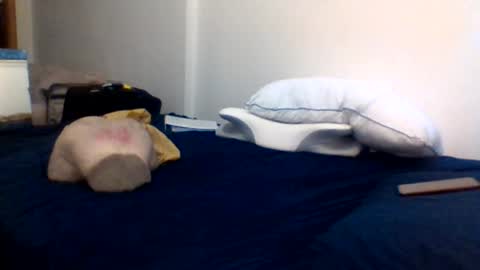 Snapshot of h318151 chatting on April 5, 2026, 6:16 pm h318151 online show from April 5, 2026, 6:16 pm