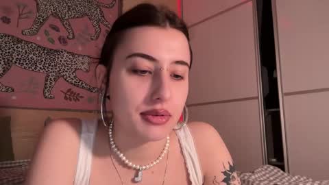 Helga online show from May 13, 2026, 4:37 pm
