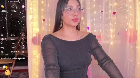 Snapshot of h3y_mia3 chatting on February 14, 2025, 6:23 am Paulina  online show from February 14, 2025, 6:23 am