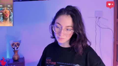 Snapshot of haanna_thompsoon chatting on December 14, 2024, 7:29 am haanna_thompsoon online show from December 14, 2024, 7:29 am