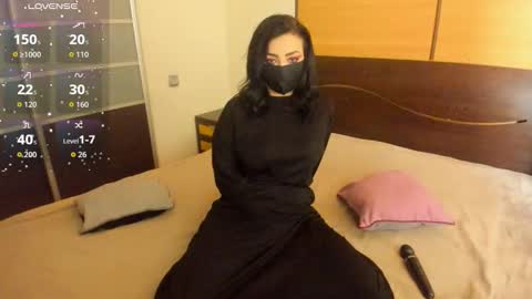 Linda online show from November 11, 2025, 2:55 am