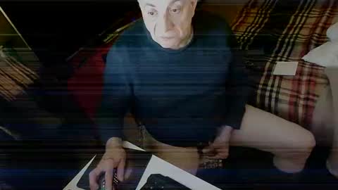 Snapshot of hacknoob62 chatting on December 2, 2024, 5:15 pm hacknoob62 online show from December 2, 2024, 5:15 pm