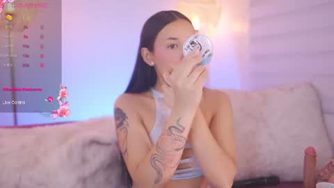 Snapshot of hade_collinss chatting on July 8, 2026, 12:42 pm Hade online show from July 8, 2026, 12:42 pm