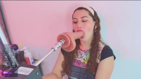 hade_cute2 online show from December 7, 2024, 4:25 pm