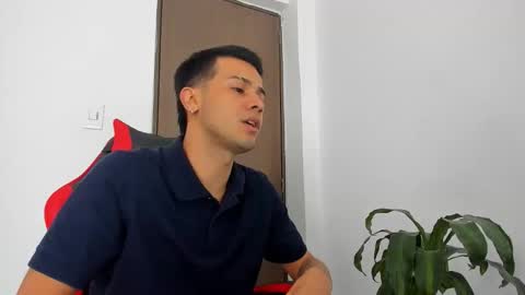 Snapshot of hades_horny_ chatting on April 6, 2026, 5:14 pm hades_horny_ online show from April 6, 2026, 5:14 pm