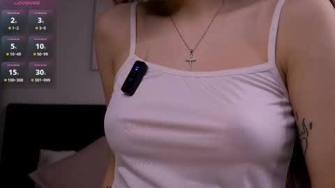 Hi Im Rebecca Glad to see you in my room  PVT is open online show from February 9, 2026, 1:42 am