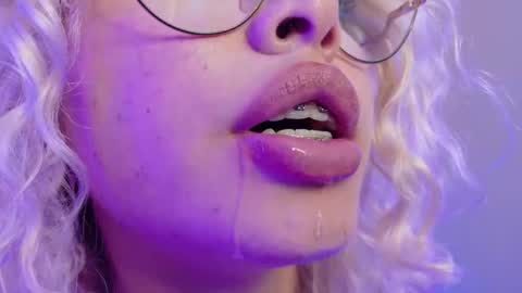 Haely online show from March 5, 2026, 6:20 am