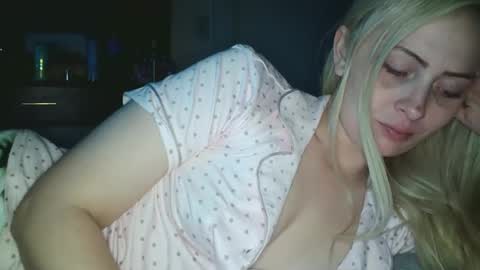 Hailey and d online show from November 16, 2025, 9:15 am