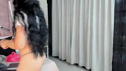 Hailey online show from October 3, 2025, 12:13 pm