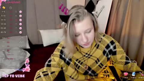 Snapshot of haileyfoxy chatting on February 27, 2025, 12:23 pm Hailey online show from February 27, 2025, 12:23 pm