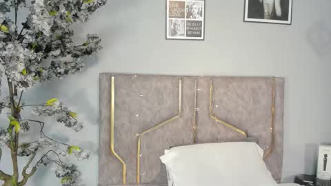 haileystonei online show from November 16, 2025, 11:27 am