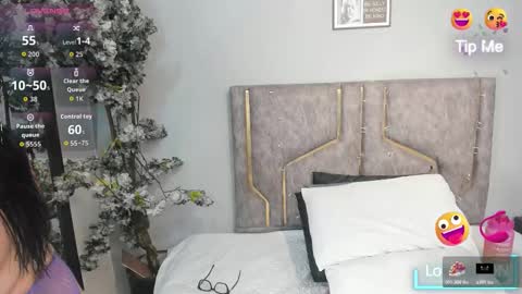 haileystonei online show from February 3, 2026, 1:38 pm