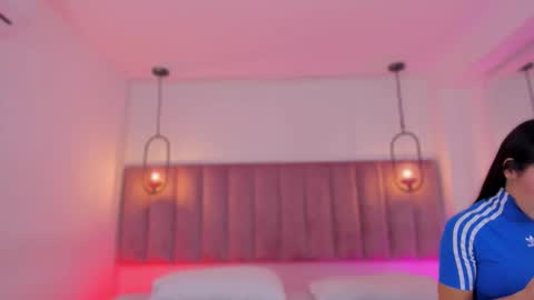 Haily online show from December 18, 2025, 8:04 pm