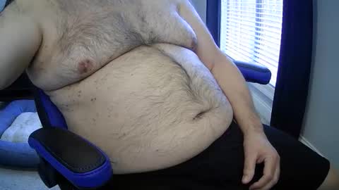 Snapshot of hairbear63 chatting on March 1, 2026, 5:15 pm HairBear63 online show from March 1, 2026, 5:15 pm