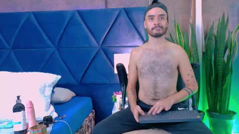 H A I R Y D I A M O N D online show from October 25, 2025, 5:26 am