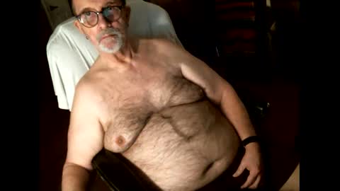 hairybear813 online show from May 26, 2026, 12:50 am