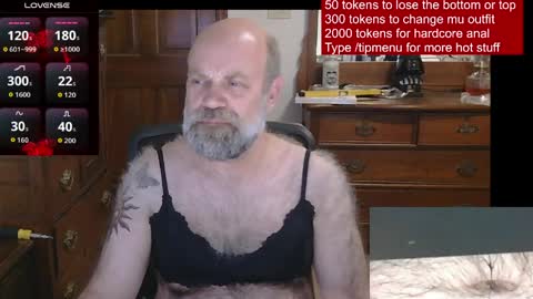 HairyDaddyBear69 online show from April 9, 2026, 4:56 pm