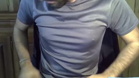 Snapshot of hairydaduncut chatting on December 16, 2024, 12:38 pm hairydaduncut online show from December 16, 2024, 12:38 pm