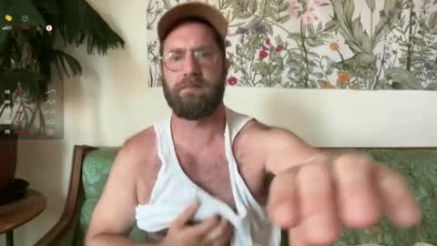 Harry Fit  Big Bro Dad Sir online show from July 8, 2026, 4:33 pm