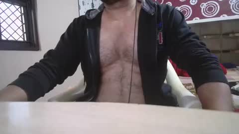 Hairyguy121 online show from November 23, 2025, 8:14 am