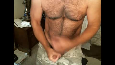 Snapshot of hairypecsguy chatting on December 26, 2024, 10:20 pm Hairy pecs online show from December 26, 2024, 10:20 pm