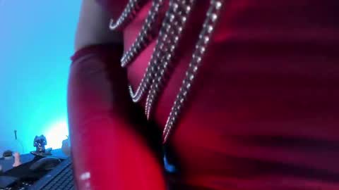 halley_ravenn online show from May 29, 2026, 9:02 pm