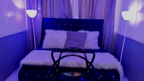 Snapshot of hallsred_rh chatting on January 24, 2025, 9:05 pm Halls Red online show from January 24, 2025, 9:05 pm