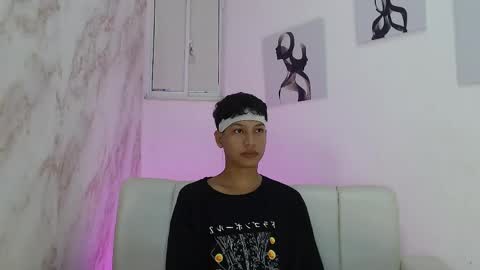 Hamsel  online show from May 21, 2026, 4:14 pm
