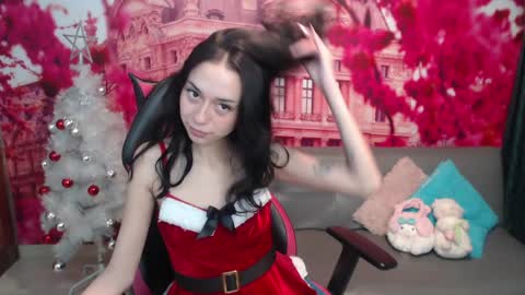 Snapshot of hanaku_8 chatting on December 15, 2024, 5:20 pm Hanaku online show from December 15, 2024, 5:20 pm