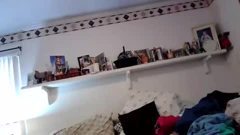 hand69someguy online show from December 14, 2025, 8:13 pm