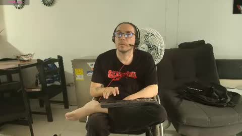 Snapshot of handicappedsex chatting on June 27, 2026, 11:59 am my only tetraking Charly QuadriplegicMy Feet Havent Walked For 30 Years They Are Soft They Are Holy online show from June 27, 2026, 11:59 am