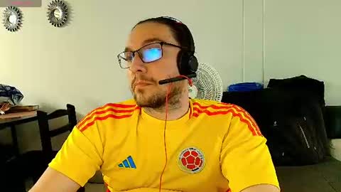 Snapshot of handicappedsex chatting on July 7, 2026, 11:25 am my only tetraking Charly QuadriplegicMy Feet Havent Walked For 30 Years They Are Soft They Are Holy online show from July 7, 2026, 11:25 am