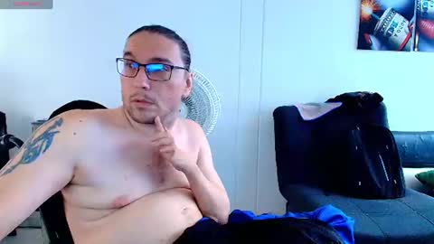 Snapshot of handicappedsex chatting on July 18, 2026, 4:00 pm my only tetraking Charly QuadriplegicMy Feet Havent Walked For 30 Years They Are Soft They Are Holy online show from July 18, 2026, 4:00 pm