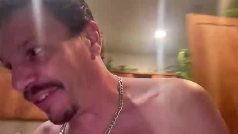handieman_realtarzan online show from May 9, 2026, 5:45 am