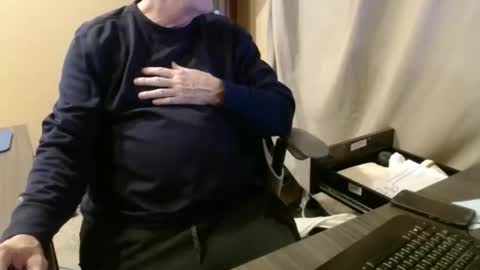 handsome_guy4u online show from March 26, 2026, 3:56 am