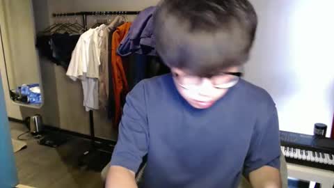 handsome_mannn online show from January 9, 2026, 12:08 pm