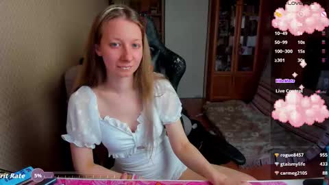 Mila online show from March 27, 2026, 1:11 pm