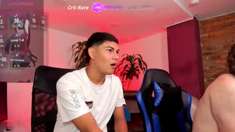 Snapshot of handsomeboys19 chatting on December 2, 2025, 1:33 am leonardfarrucknick and otis online show from December 2, 2025, 1:33 am