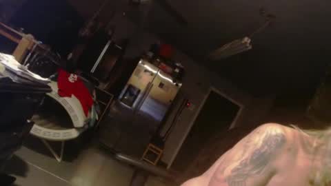 Snapshot of handyman5303 chatting on December 24, 2024, 7:33 pm Handystudman online show from December 24, 2024, 7:33 pm