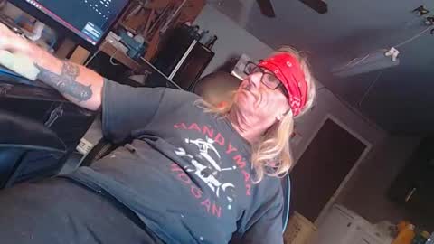 Snapshot of handystud33 chatting on October 21, 2025, 4:08 pm handystud33 online show from October 21, 2025, 4:08 pm