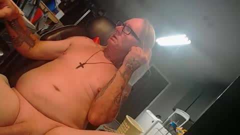 handystud33 online show from May 26, 2026, 7:37 am