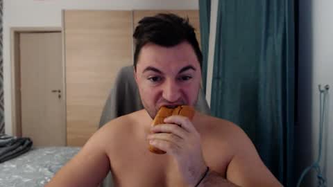 Snapshot of hankmalone chatting on December 16, 2024, 4:34 am HankMalone online show from December 16, 2024, 4:34 am