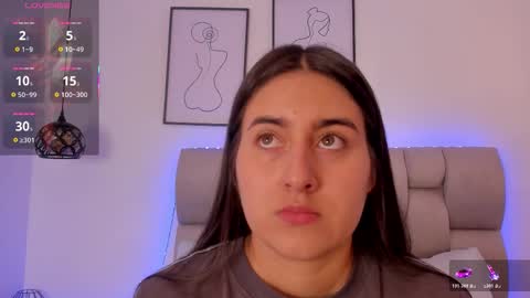 hanna__evans_ online show from March 16, 2026, 12:42 pm