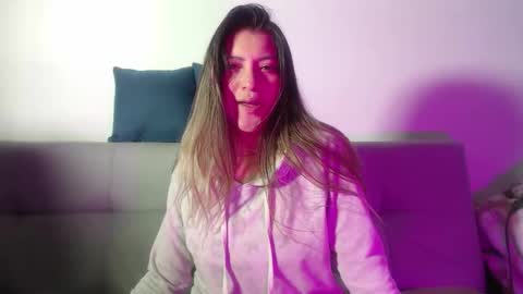 Hanna  online show from March 19, 2026, 12:14 am