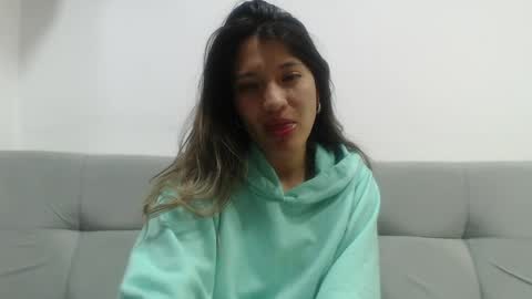 Hanna  online show from April 10, 2026, 1:00 am