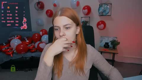 Snapshot of hanna__moon1 chatting on February 19, 2025, 9:39 am Hanna online show from February 19, 2025, 9:39 am